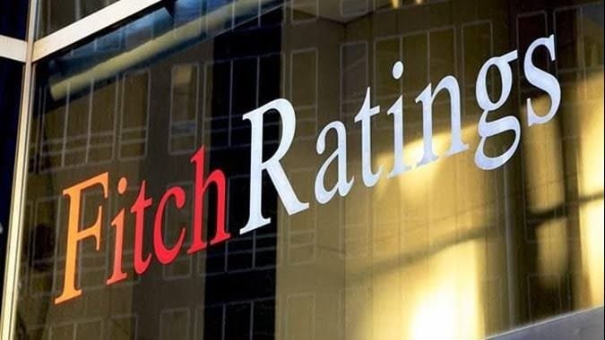 Bangkok Business News Fitch Turns Negative on Key Thai Banks Amid Rising Risks