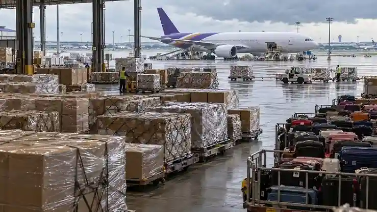 Bangkok Business News Thai Airways Cargo Halt Sparks Alarm as Ministers Demand Action